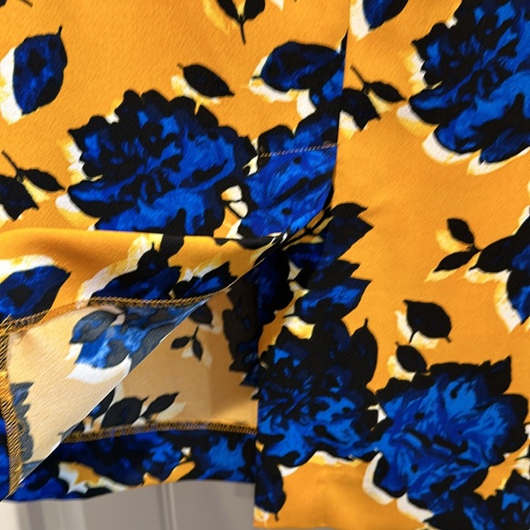 Beautiful Gold and Royal Blue Skirt - Picture 3 of 4